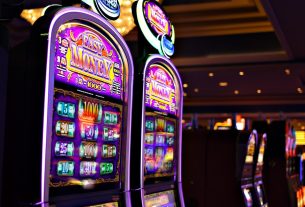 Playing Online Slots at Bwo99: A Winning Experience